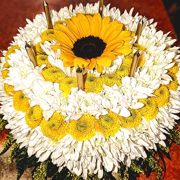 Flower Cake - Picture 8 of 11